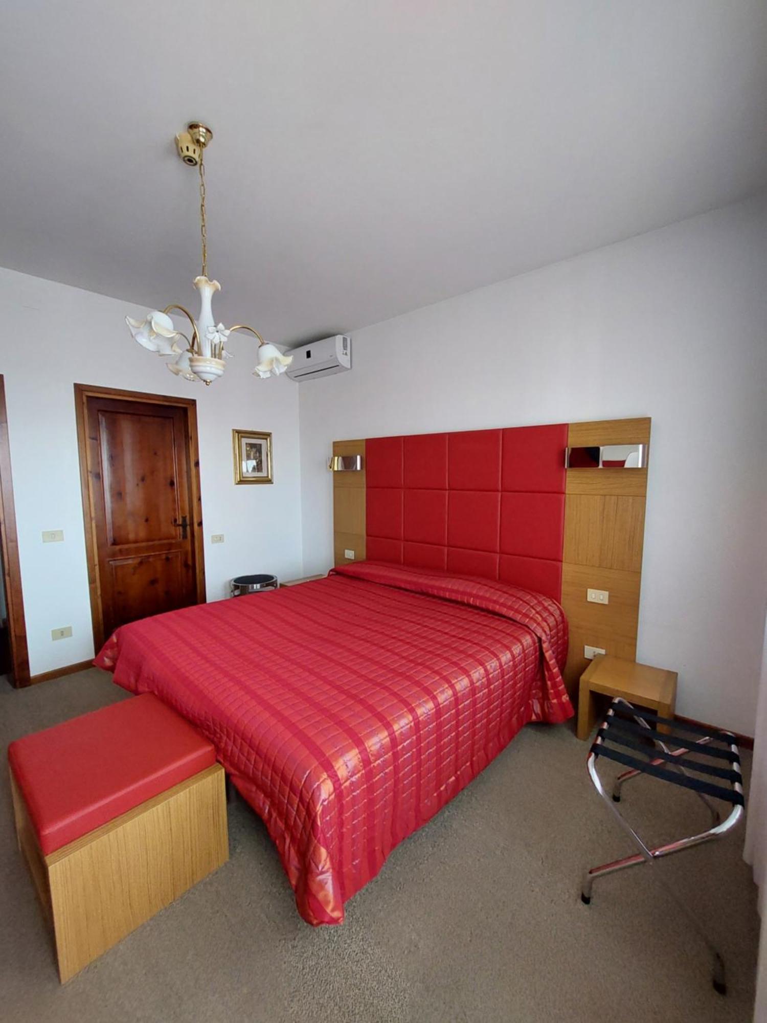 Albergo Alla Pineta Montebelluna Dış mekan fotoğraf